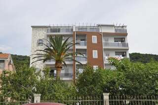 Апартаменты Apartments Admiral Херцег-Нови Улучшенные апартаменты-10