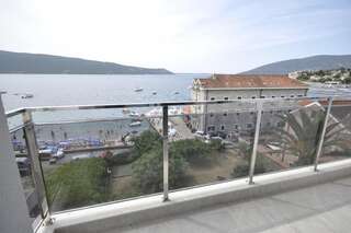 Апартаменты Apartments Admiral Херцег-Нови Улучшенные апартаменты-15